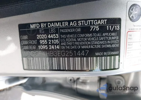 2014 Mercedes-Benz C 250 Sport z USA, uszkodzony, nr VIN WDDGF4HB3EG251447